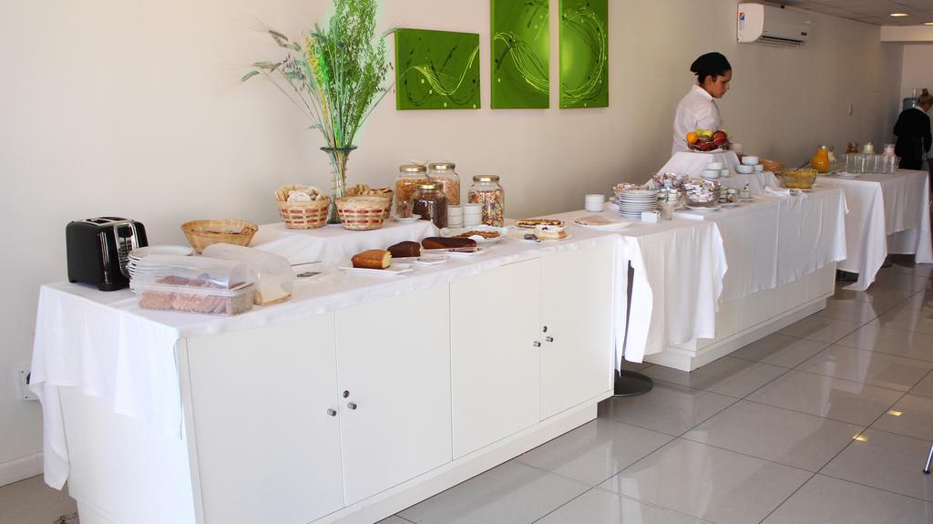 ניוקואן Hotel Neu 354 מראה חיצוני תמונה