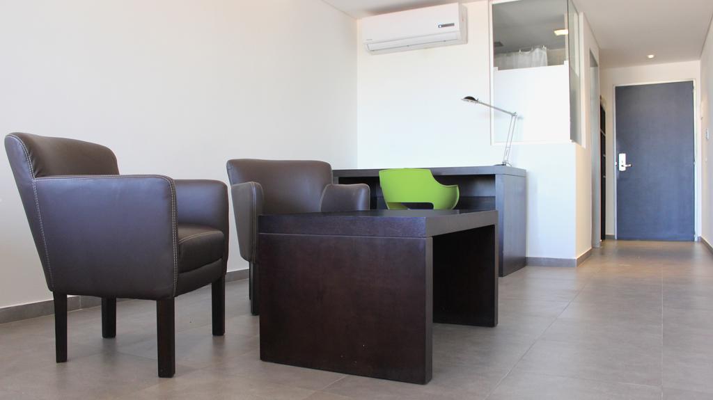 ניוקואן Hotel Neu 354 מראה חיצוני תמונה