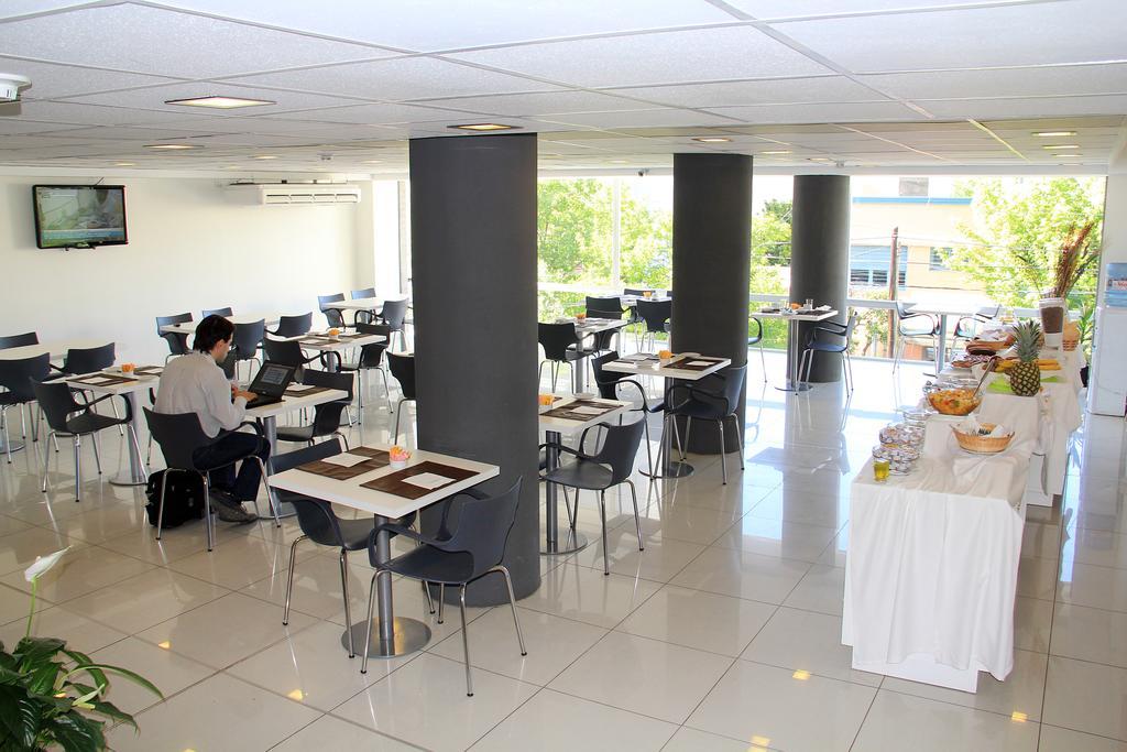 ניוקואן Hotel Neu 354 מראה חיצוני תמונה