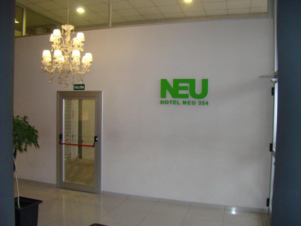 ניוקואן Hotel Neu 354 מראה חיצוני תמונה