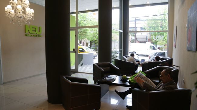 ניוקואן Hotel Neu 354 מראה פנימי תמונה